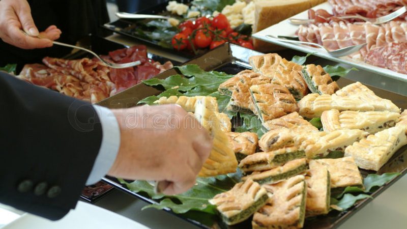成都零食批发市场电商供货：揭秘电商崛起背后的逻辑